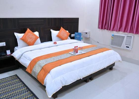 Hotel Aastha Palace